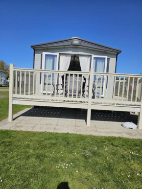 Premium 2 Bedroom Caravan with Free Wifi